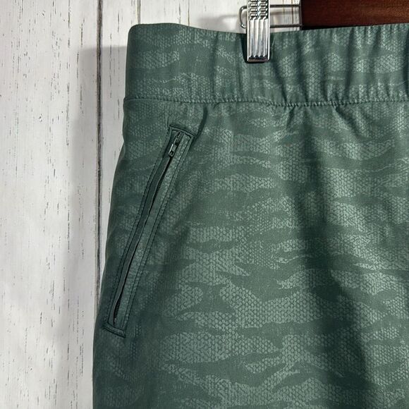 Orvis Embossed Green Pockets Activewear Gym Travel Elastic Waist  Skirt Skort - Picture 2 of 16